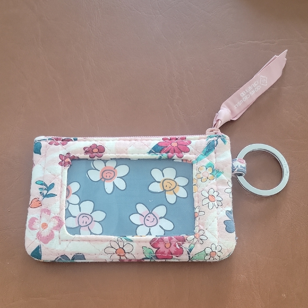 VERA BRADLEY Woman's  Zip ID In Prairie Paisley